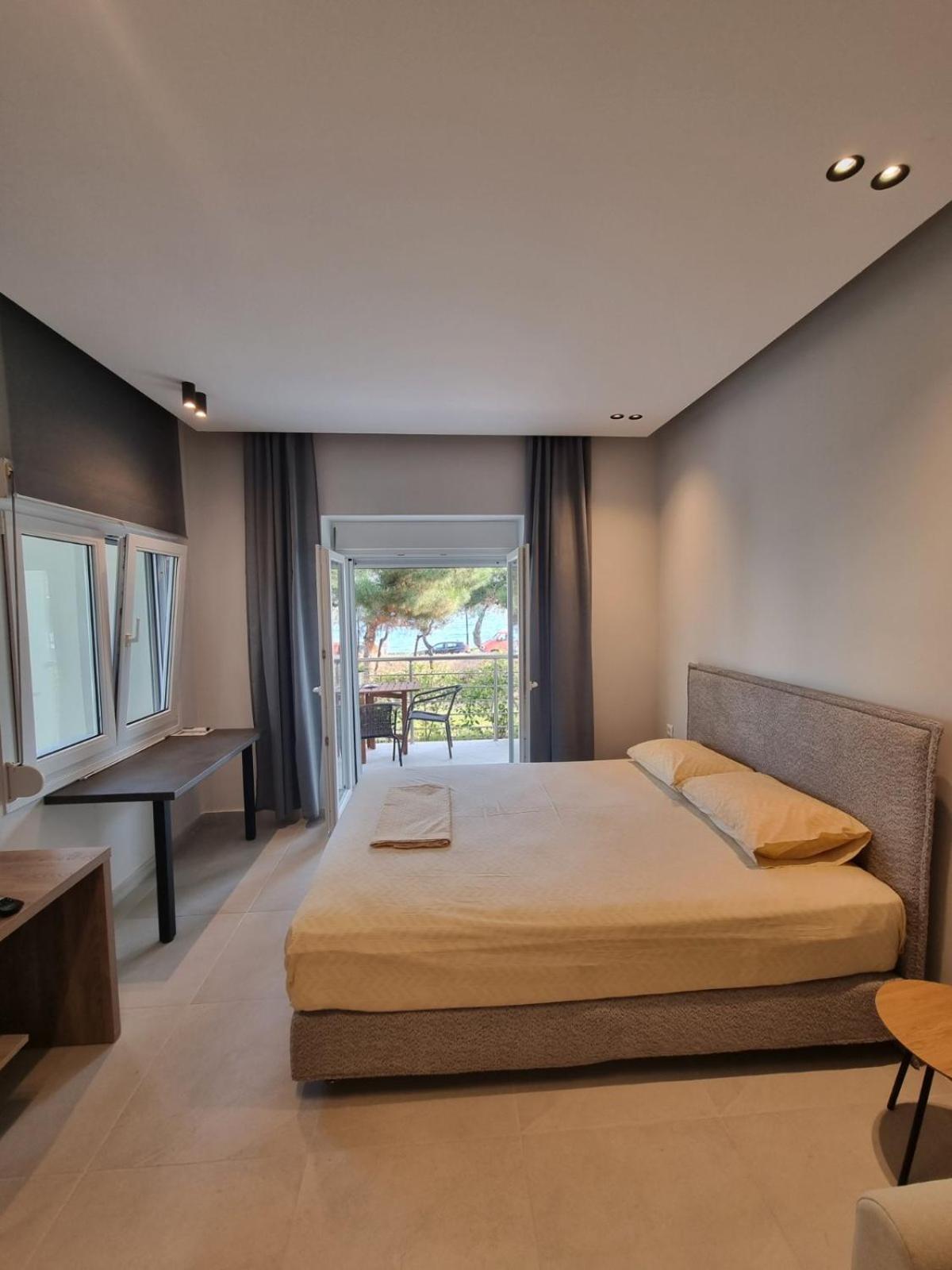 Estrella Rooms Nea Kallikrateia Chambre photo